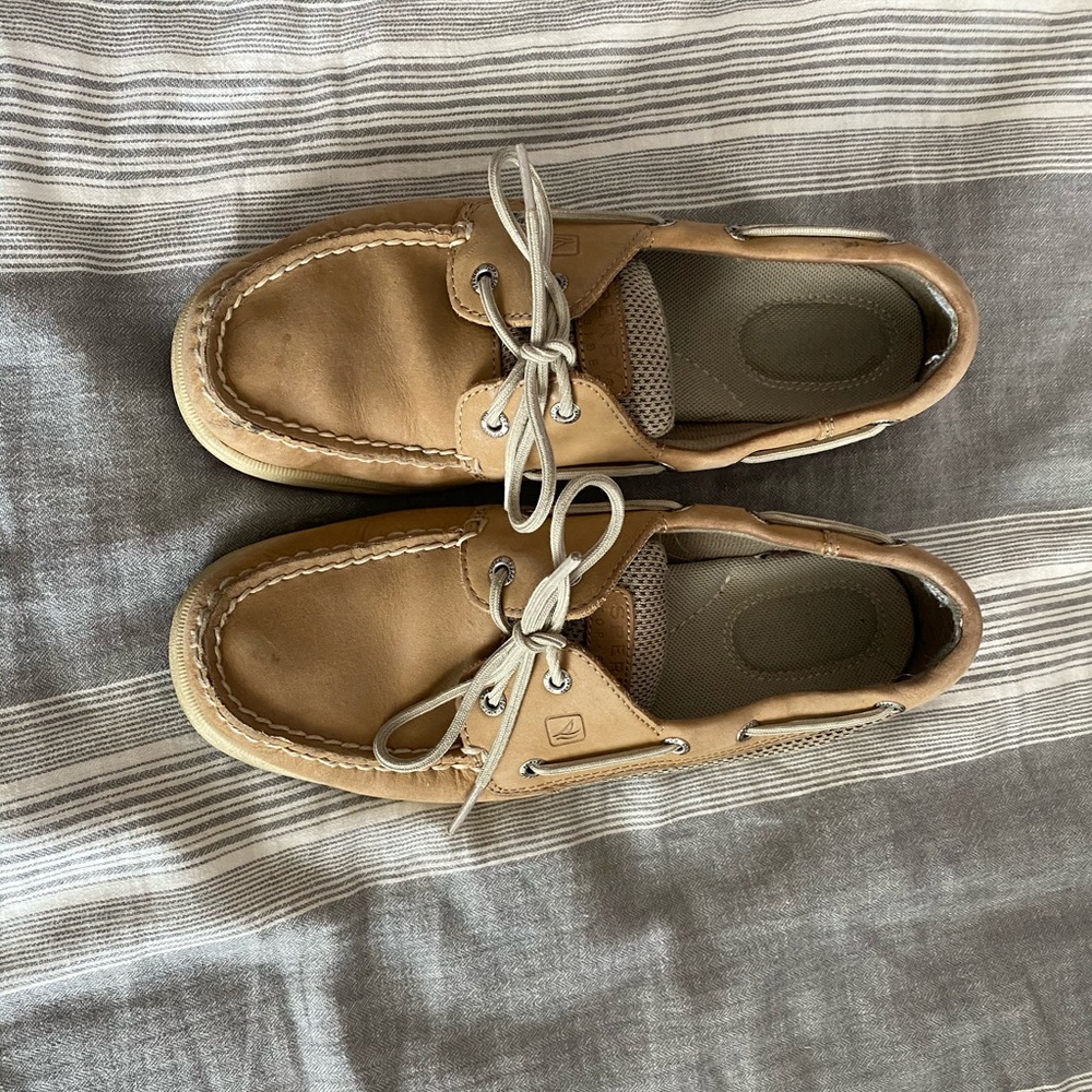 Sperry boat shoes